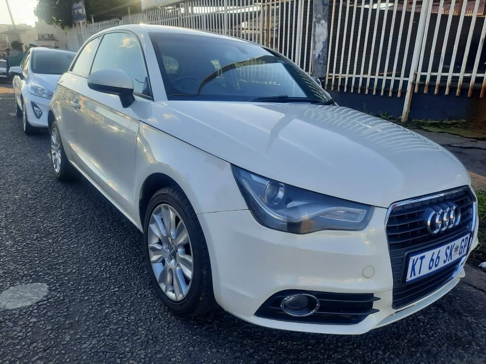 2012 Audi A1 1.4 TFSI Hatchback Automatic with a Nice interior seat and Service book and spare key
