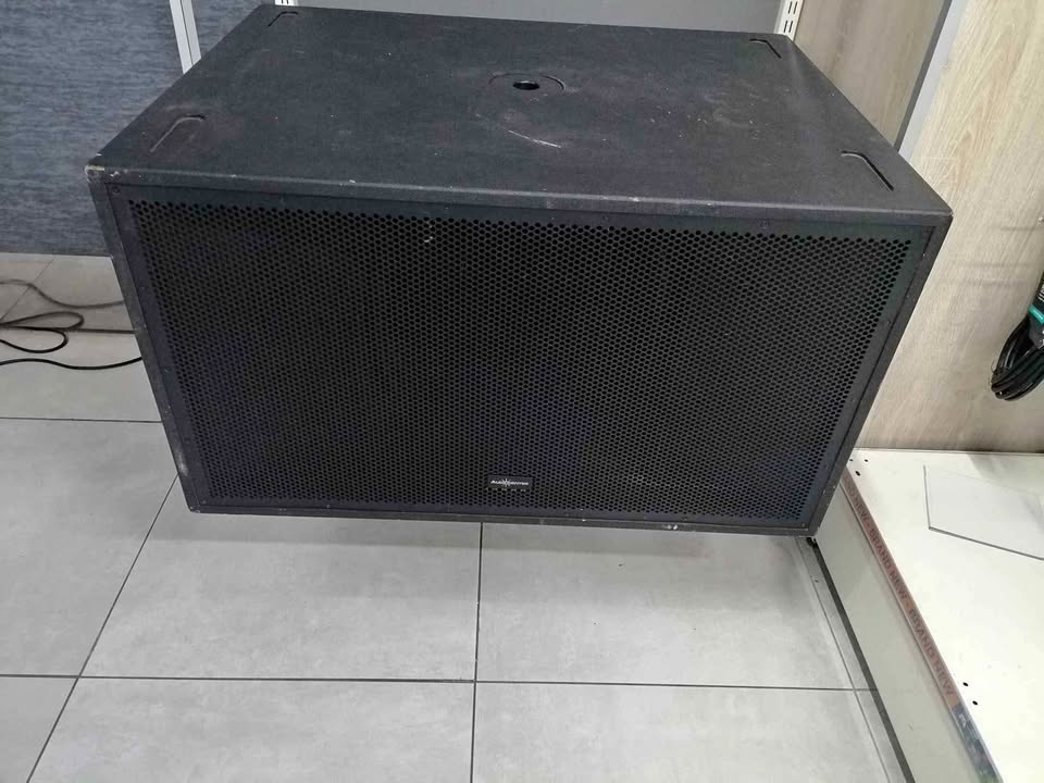 AUDIOCENTER DUAL 18" PASSIVE BASS BIN AUDIOCENTER DUAL 18" PASSIVE BASS BIN