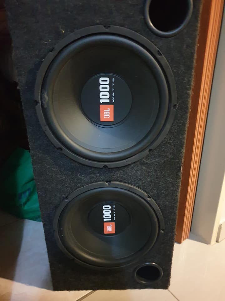 2x jbl subs and star sound front loader