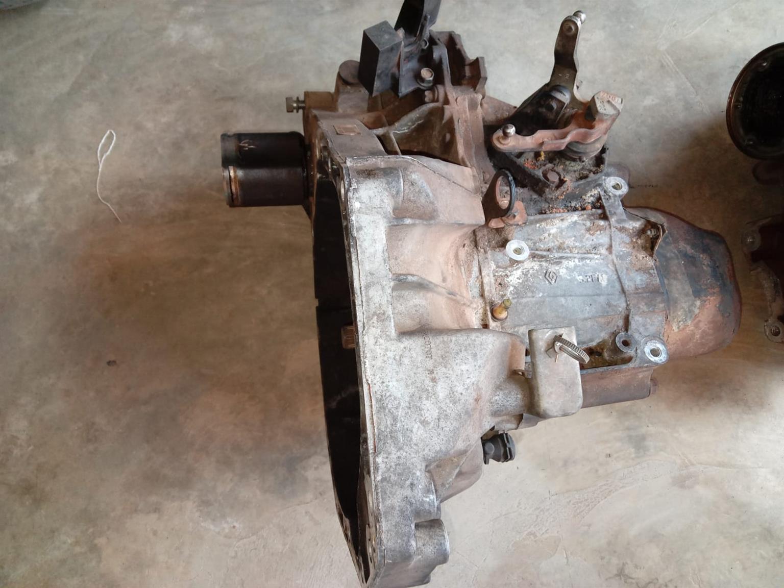 Nissan Tiida Gearbox - Private Seller