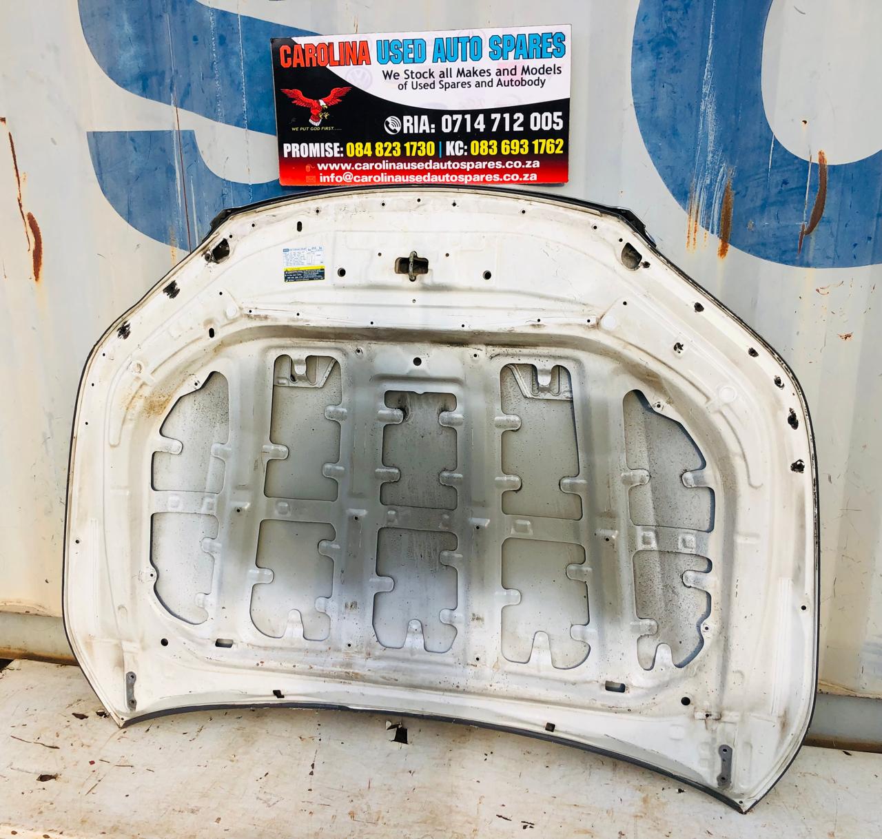 Toyota Hilux Legend Rs bonnet with bonnet trimming - Private Seller