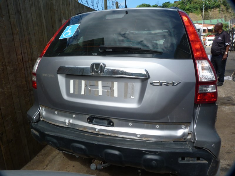 Honda CR-V 2.4 VTEC RVSi AT Silver - 2009 STRIPPING FOR SPARES - Private Seller Honda CR-V 2.4 VTEC RVSi AT Silver - 2009 STRIPPING FOR SPARES - Private Seller