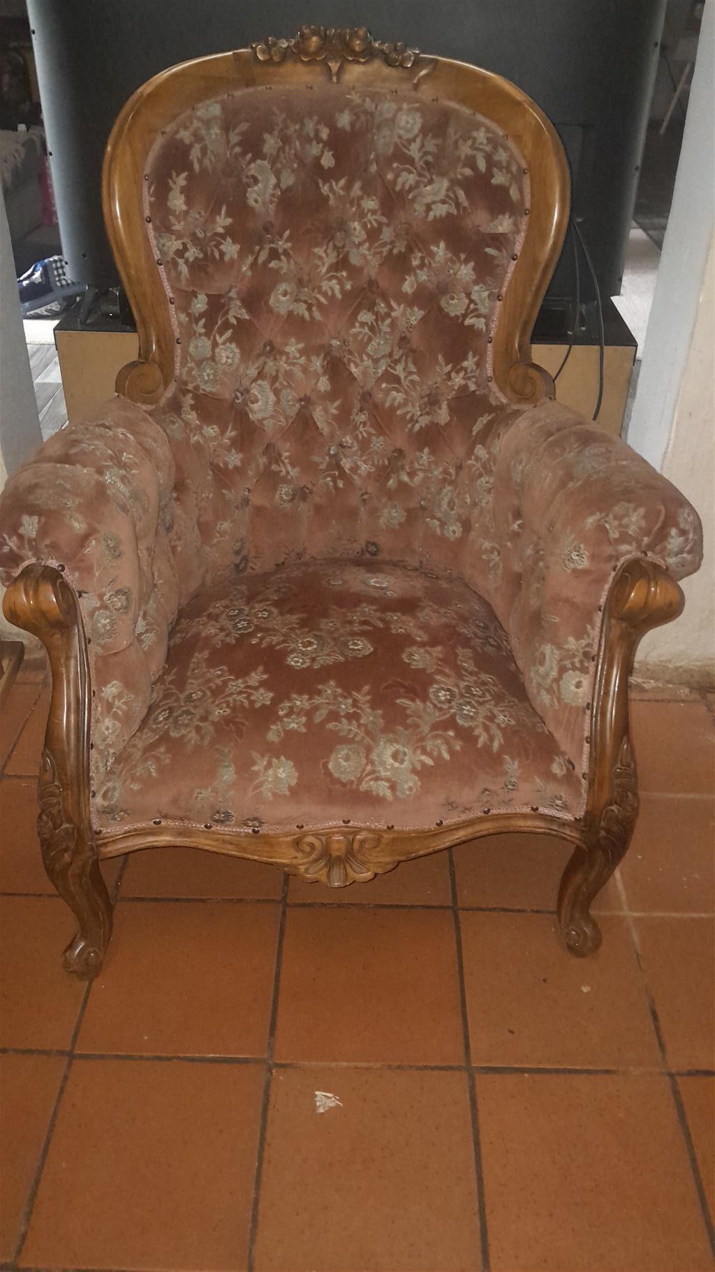 Victorian antique coutch