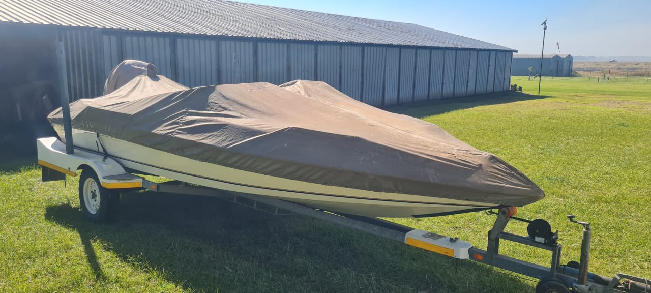 Panache 2003 speed boat with 150 v6 Yamaha