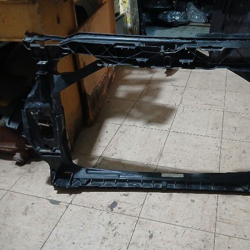 Audi Q3 cradle - Private Seller Audi Q3 cradle - Private Seller