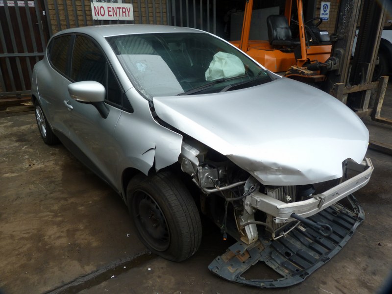 Renault Clio IV 900T Authentique Manual Grey - 2019 STRIPPING FOR SPARES - Private Seller