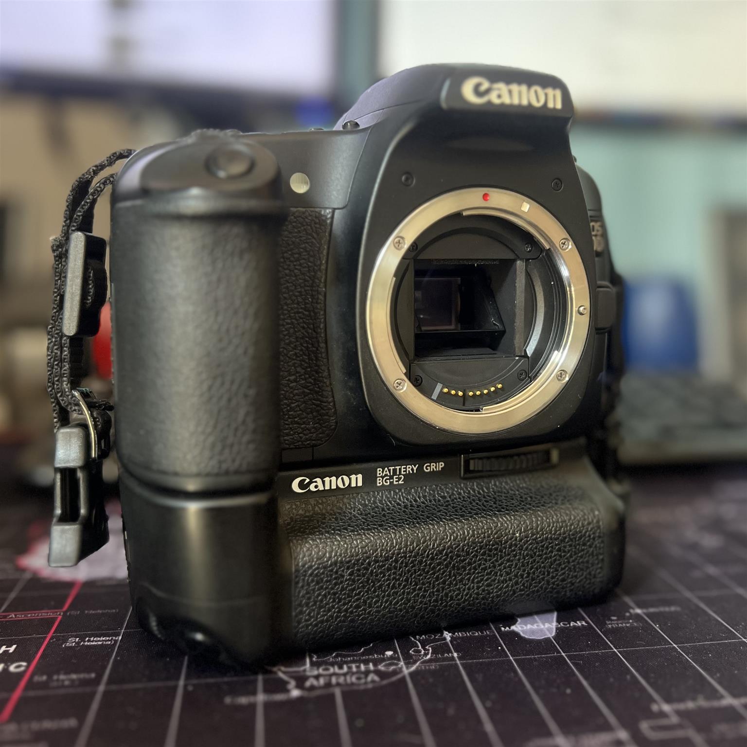 Canon 30D Camera Body and Lens