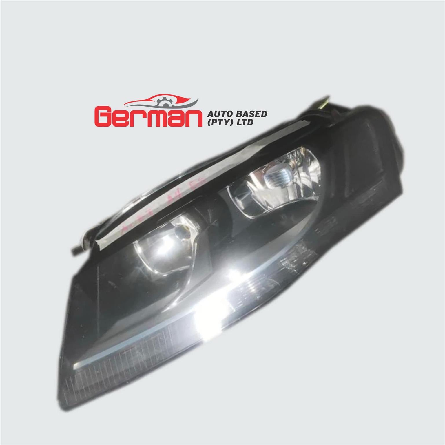 2009 Audi a4 b8 headlight for sale - Private Seller