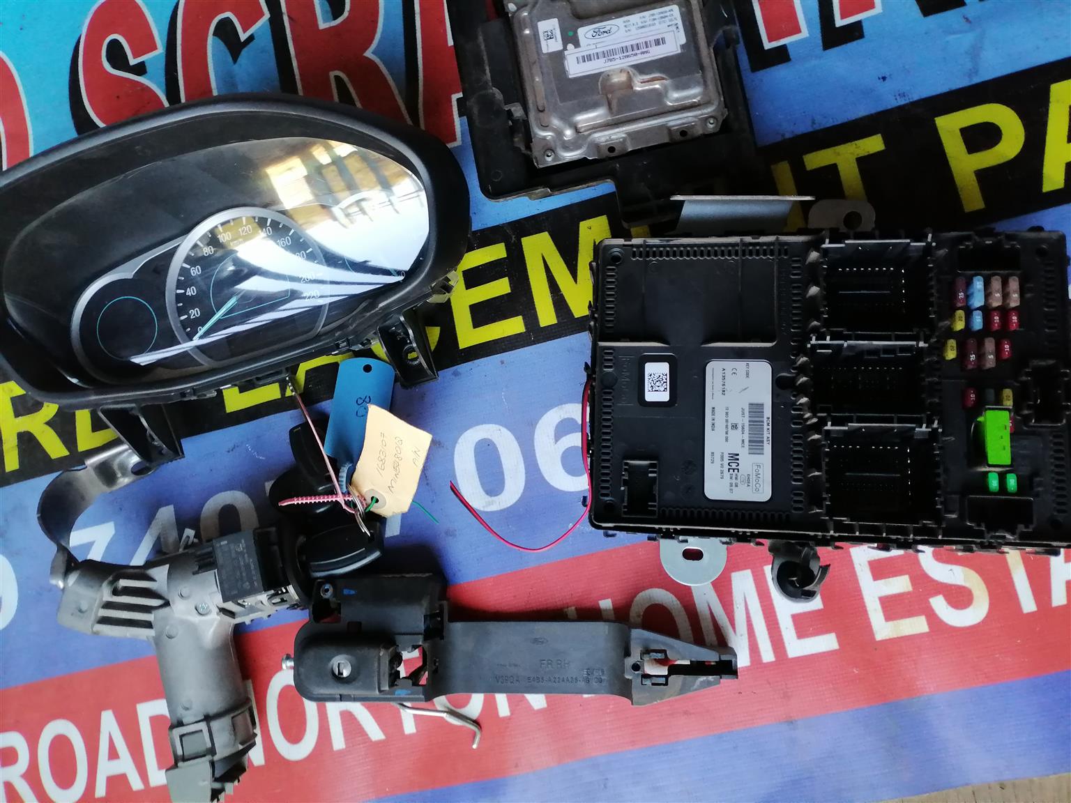 Ford figo lockset