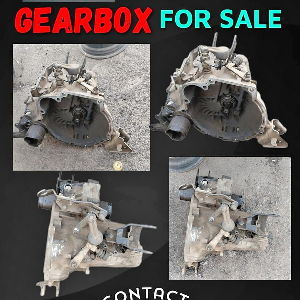 Hyundai Elantra j2 gearbox Call me for the price - Private Seller Hyundai Elantra j2 gearbox Call me for the price - Private Seller