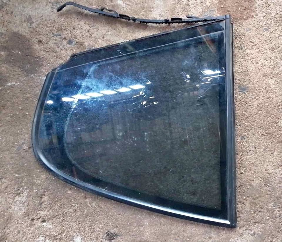 BMW 320 E90 LR quarter glass - Private Seller BMW 320 E90 LR quarter glass - Private Seller