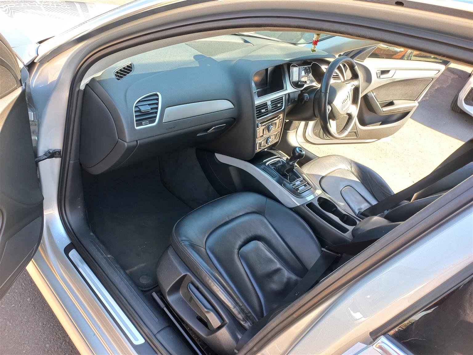 New 2014 Audi A4 2.0TDI - Private Seller New 2014 Audi A4 2.0TDI - Private Seller