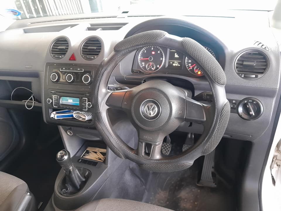 2013 VW CADDY 2.0 PANEL VAN MANUAL