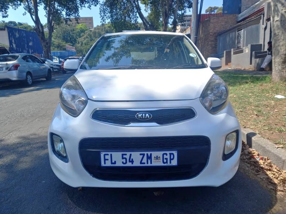 2016 Kia Picanto 1.0 Petrol  White Colour  Manual Transmission  Mileage 86000kms