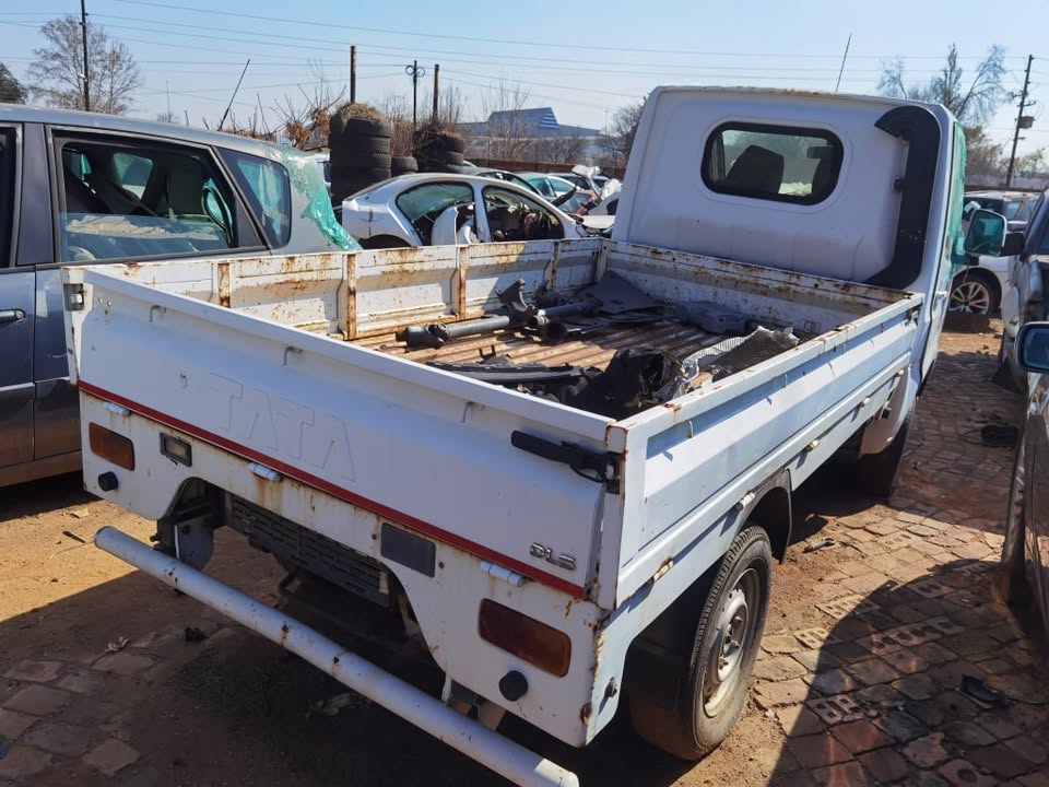 2013 TATA SUPERACE DIESEL 1.4 STRIPPING AS SPARES