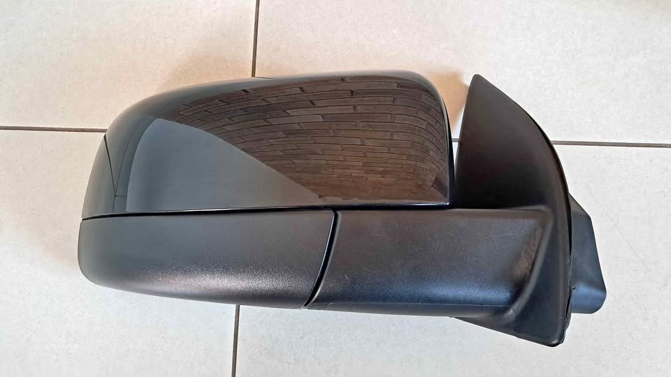 FORD RANGER T6/T7 2012 /2022 BRAND NEW DOOR MIRROR MANUAL ADJUSTMENT BLACK TYPE FOR SALE PRICE R850