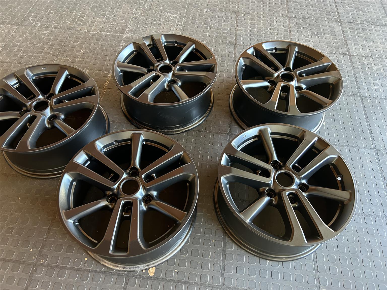 Isuzu 17inch Rims (set of 5) - Private Seller