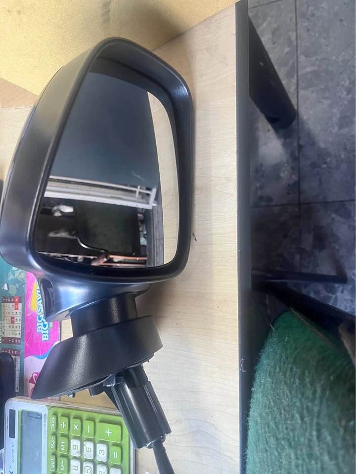 Nissan np200 side mirror - Private Seller Nissan np200 side mirror - Private Seller