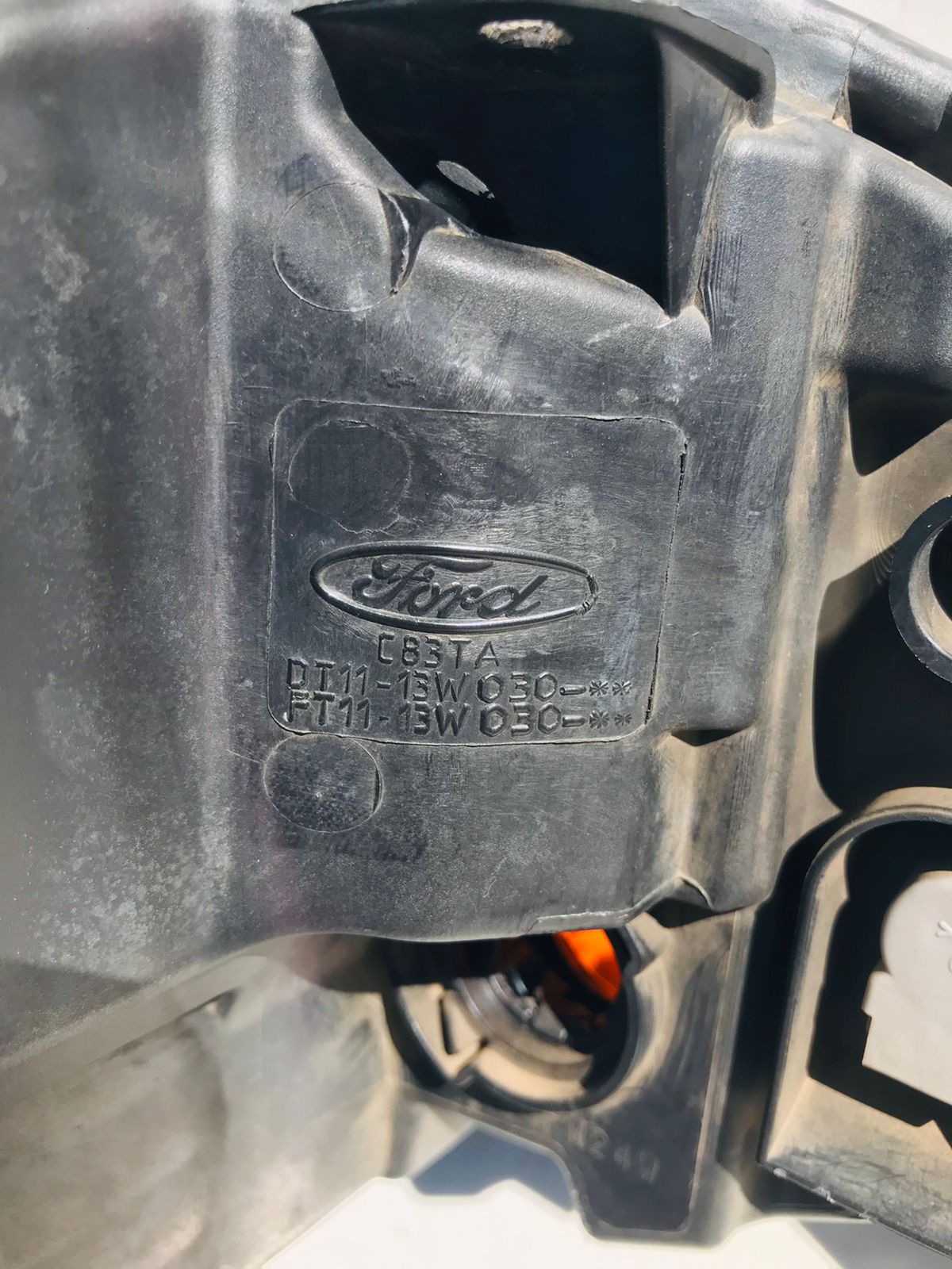 Ford Tourneo Left side headlight (black) - Private Seller Ford Tourneo Left side headlight (black) - Private Seller