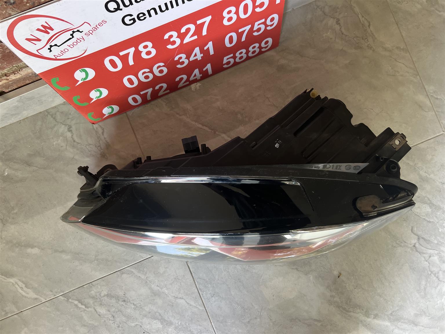 VW Golf 7.5 GTI headlight - Private Seller