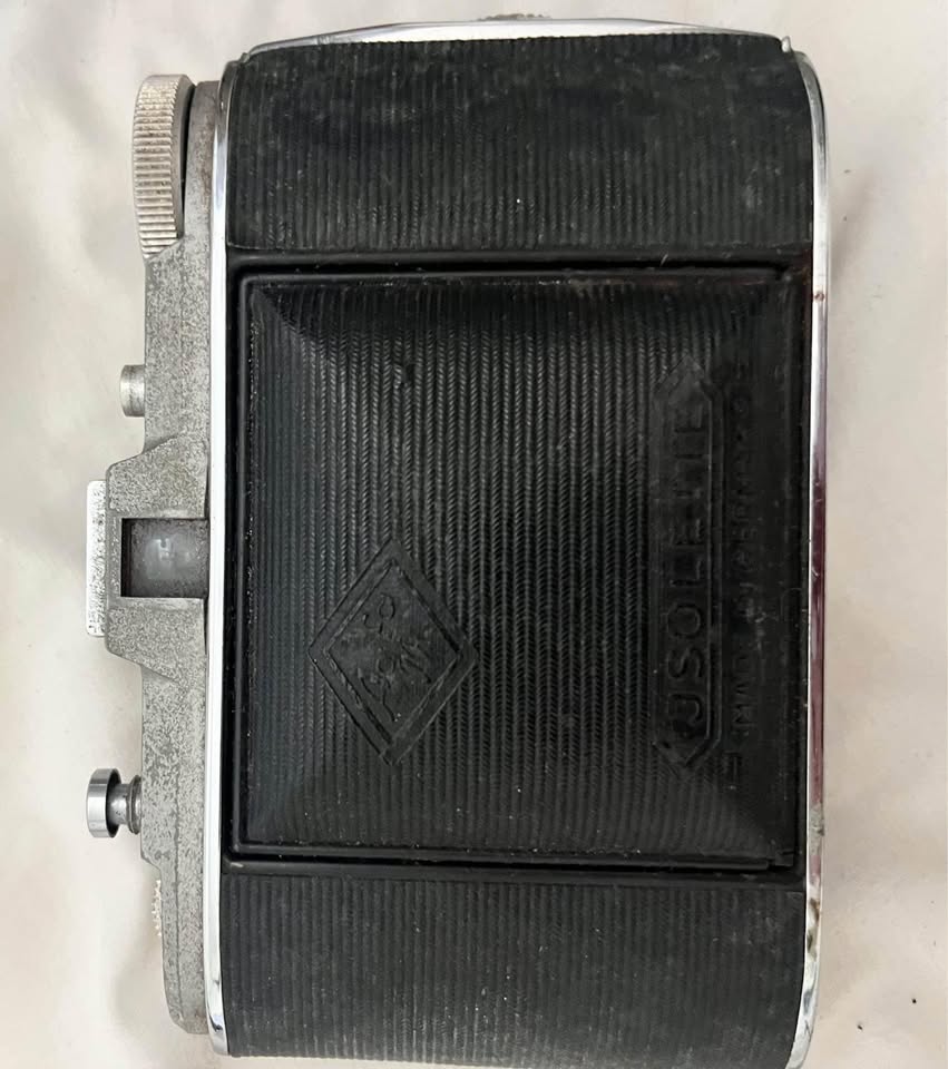 Vintage Zeiss Ikon camera