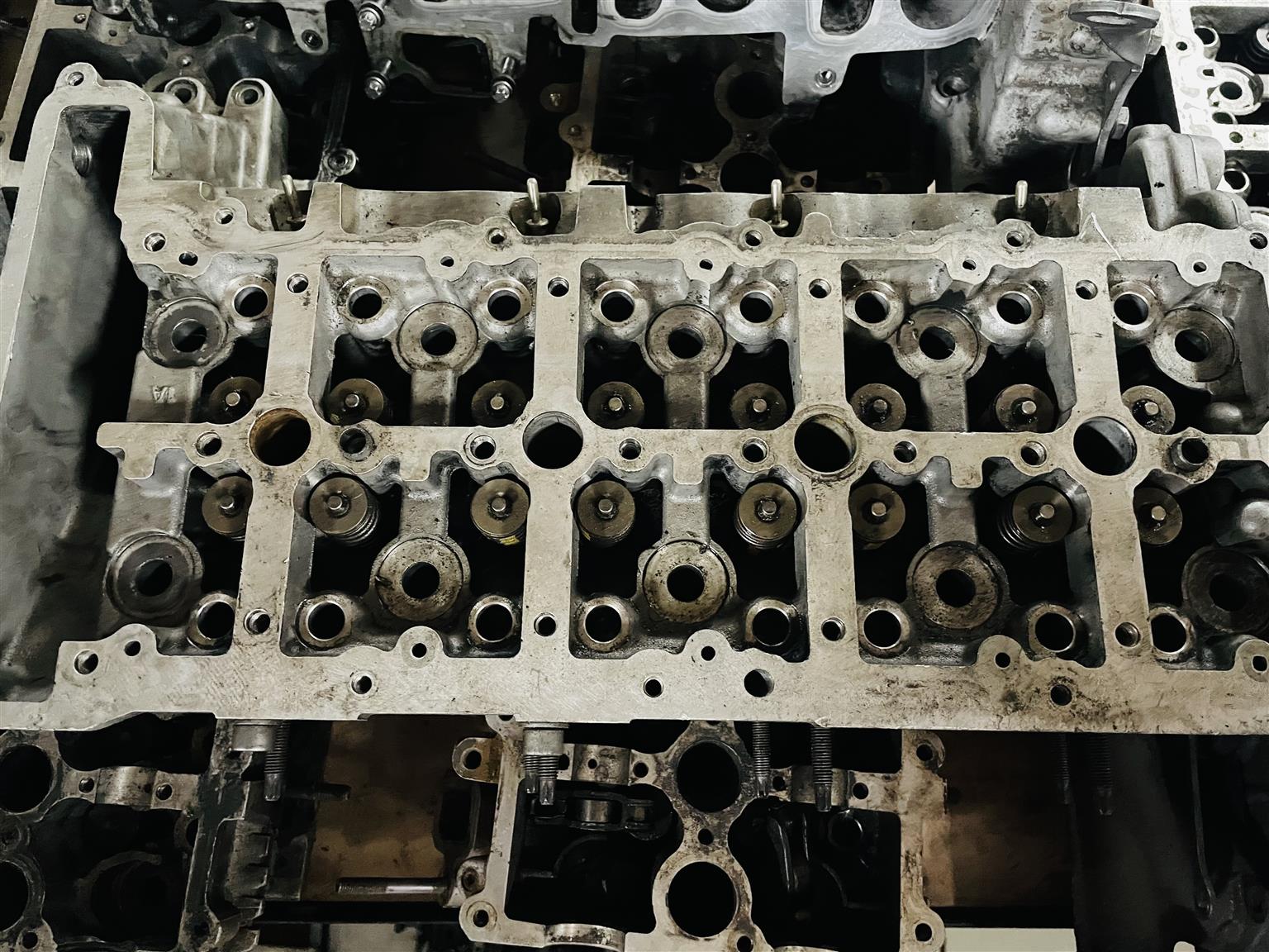 BMW X3 F25 2.0 DIESEL ENGINE HEAD N47D20C - Private Seller