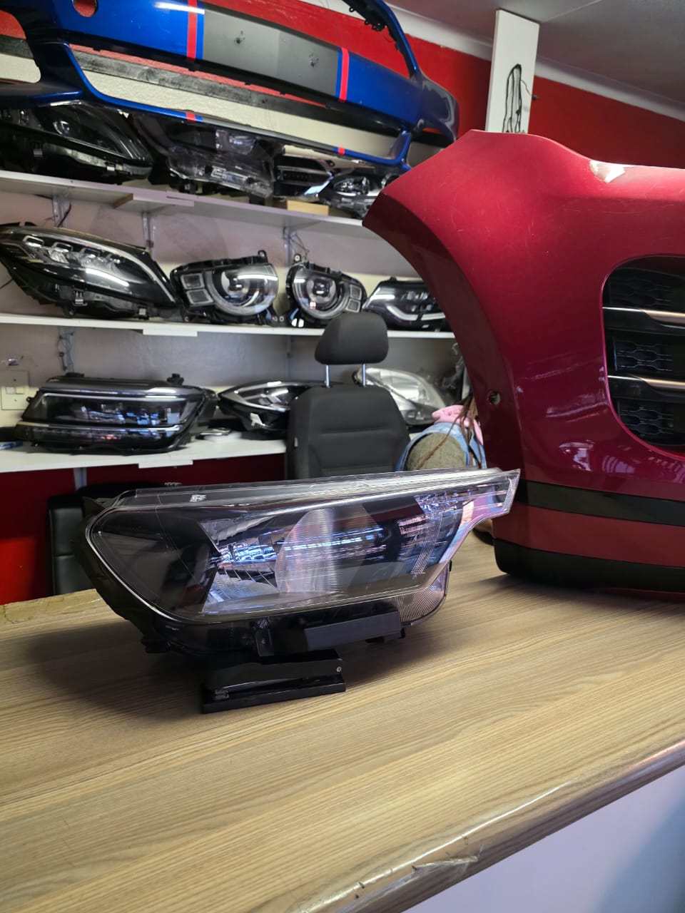 2021 KIA SONET HEADLIGHT RIGHT SIDE FOR SALE - Private Seller 2021 KIA SONET HEADLIGHT RIGHT SIDE FOR SALE - Private Seller