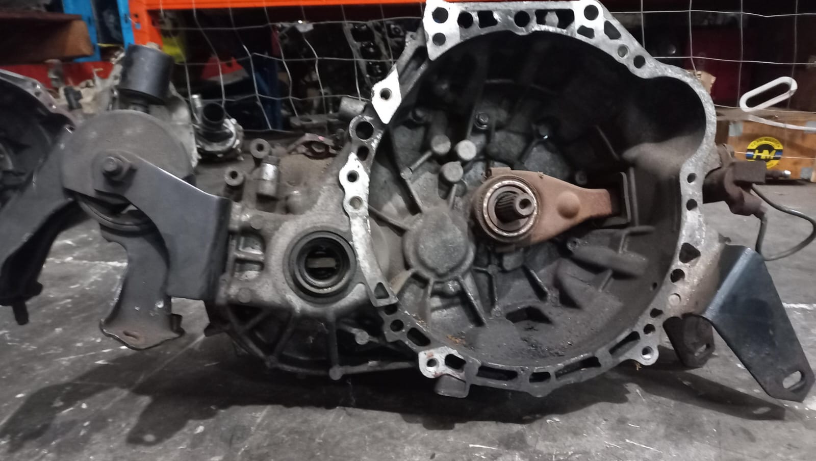 Toyota Run-X Manual 5Spd Gearbox | GEARBOX SUPPORTS THESE MODELS: (1ZZ, 2ZZ, 3ZZ - Private Seller Toyota Run-X Manual 5Spd Gearbox | GEARBOX SUPPORTS THESE MODELS: (1ZZ, 2ZZ, 3ZZ - Private Seller