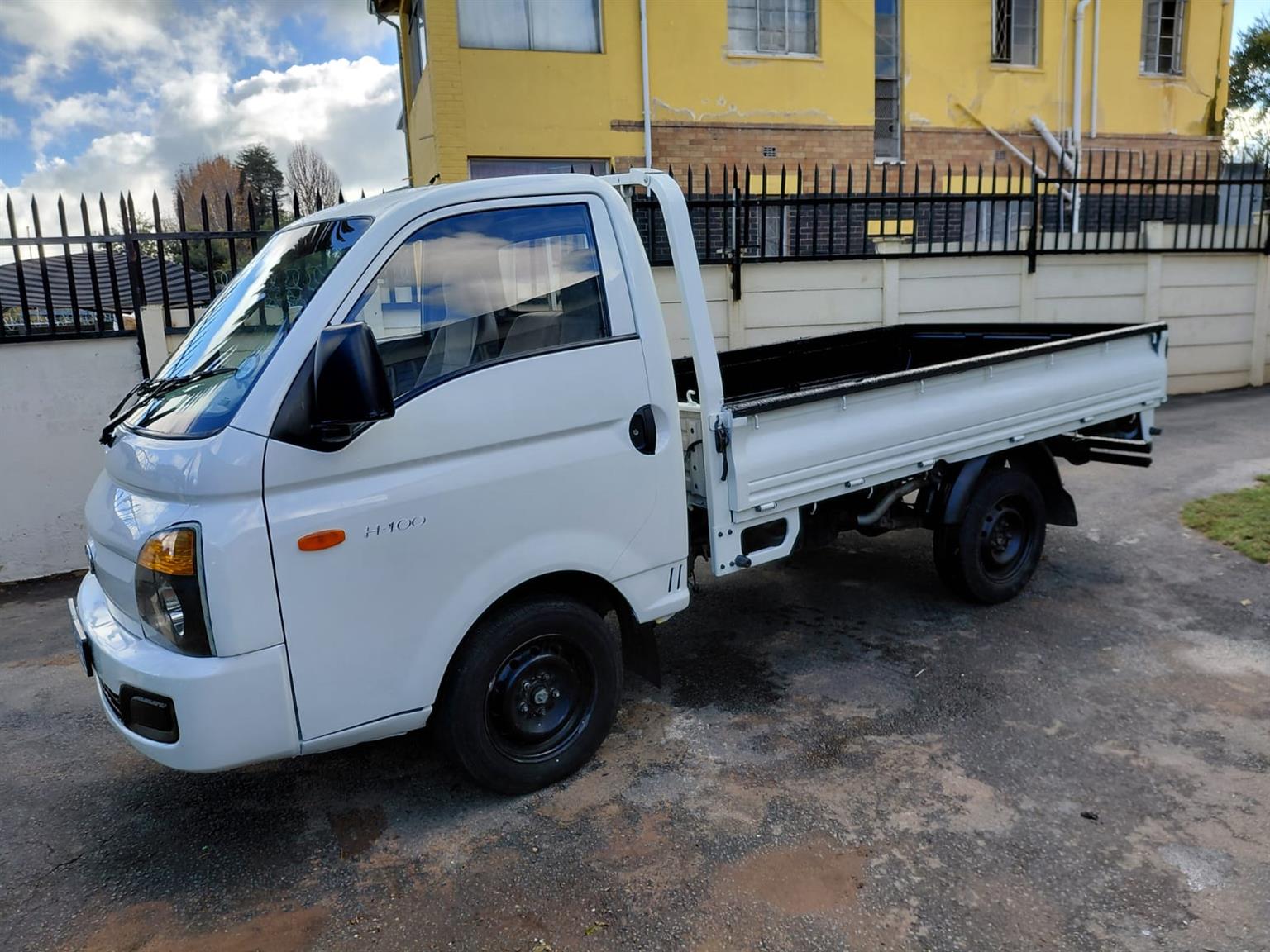 Used 2018 Hyundai H-100 Bakkie 2.6D chassis cab - Private Seller