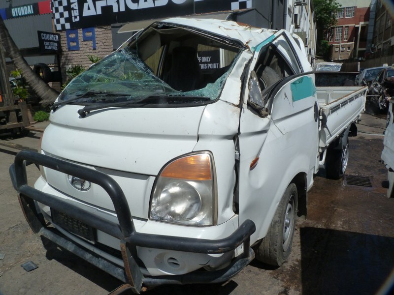Hyundai H100 2.6 Manual White - 2004 STRIPPING FOR SPARES - Private Seller Hyundai H100 2.6 Manual White - 2004 STRIPPING FOR SPARES - Private Seller