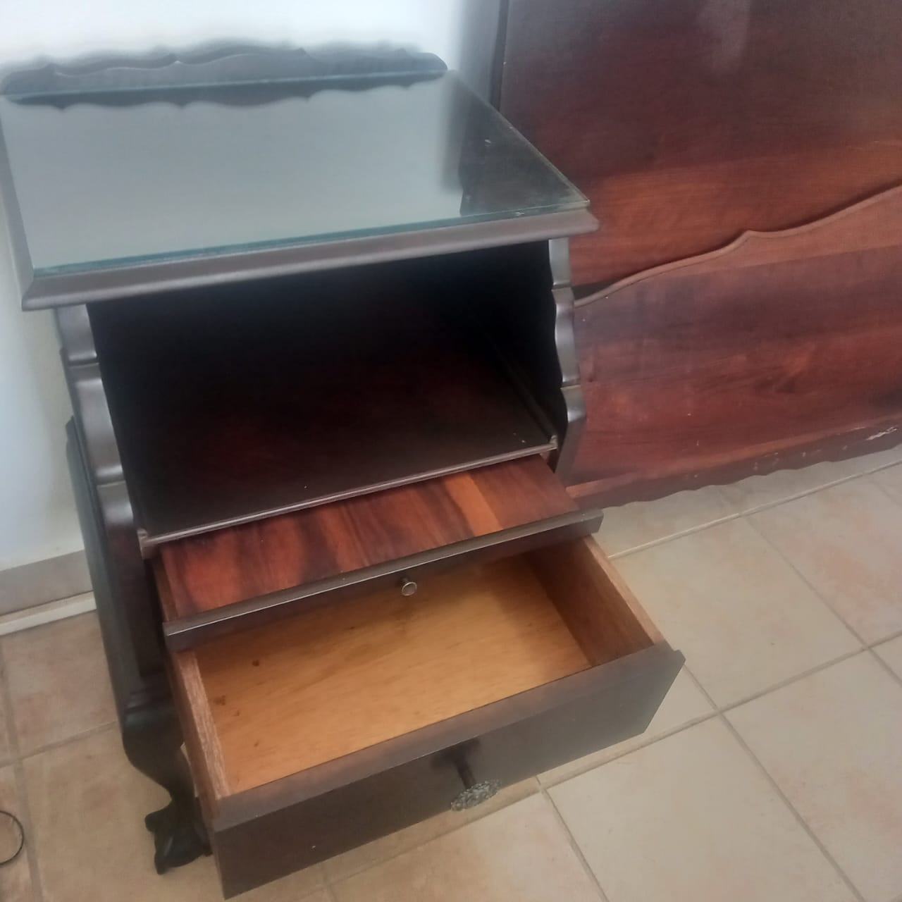 Solid Imbuia Antique Bedroom Suite