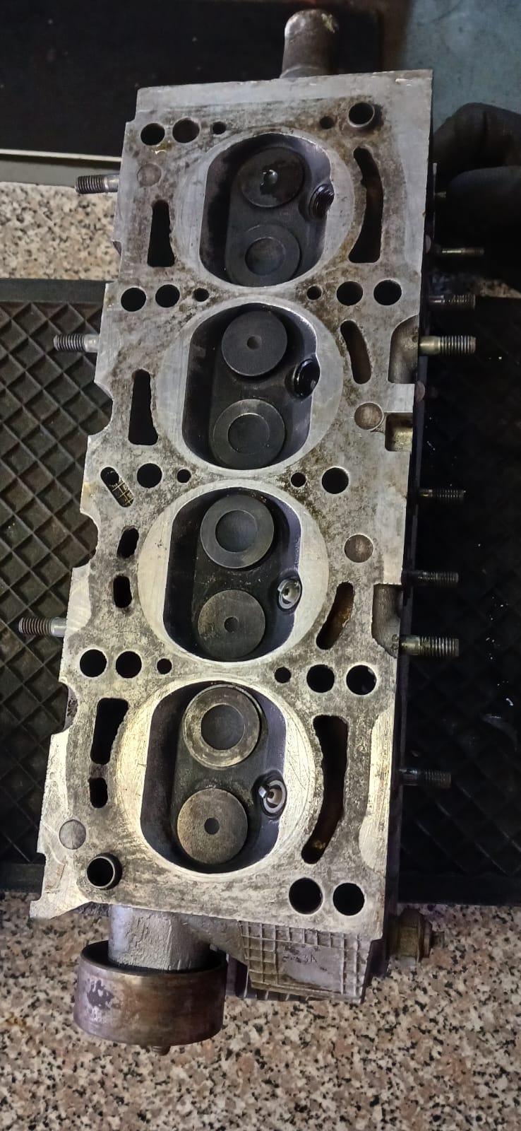 UNO 1100 CYLINDER HEAD FOR SALE