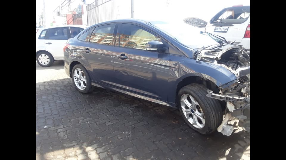 Ford Focus 2012 1,6 Spares! - Private Seller