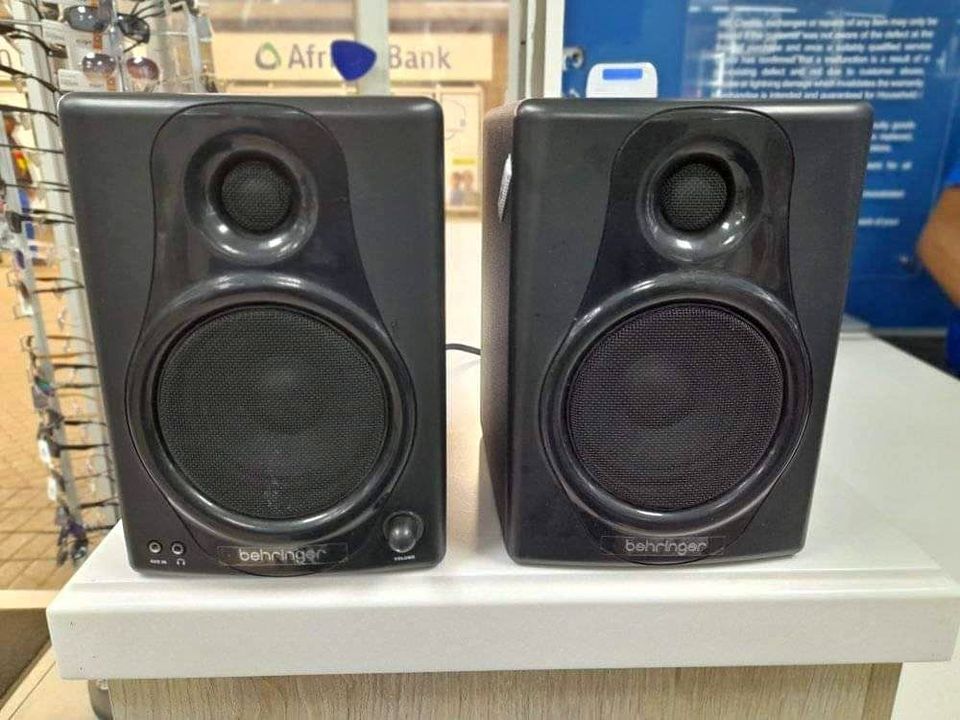 Studio Monitor BEHRINGER MEDIA 40USB Studio Monitor BEHRINGER MEDIA 40USB