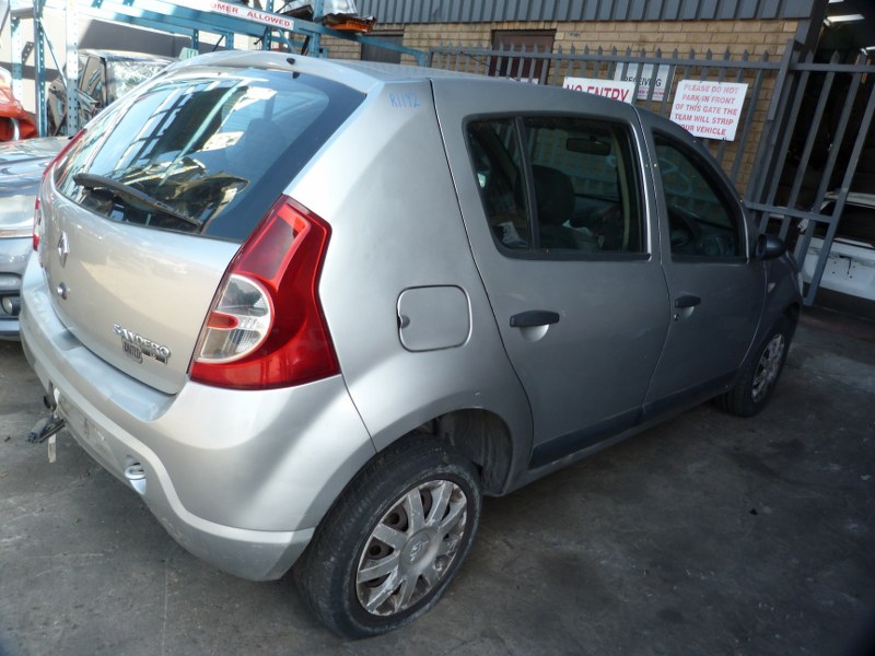 Renault Sandero 1.6 United Manual Silver - 2010 STRIPPING FOR SPARES - Private Seller