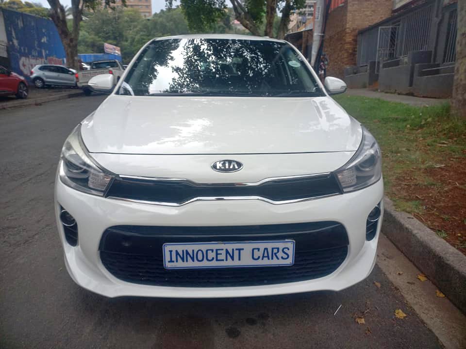 2018 KIA RIO TEC 1.4 PETROL, MANUAL, WHITE COLOR, MILEAGE 101000KMS LEATHER SEATS.