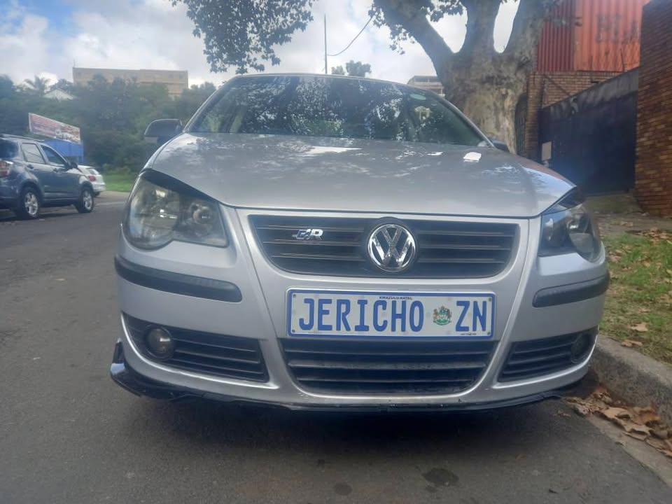 2005 VW Polo Classic Sedan, Manuel, Silver, 93000kms,