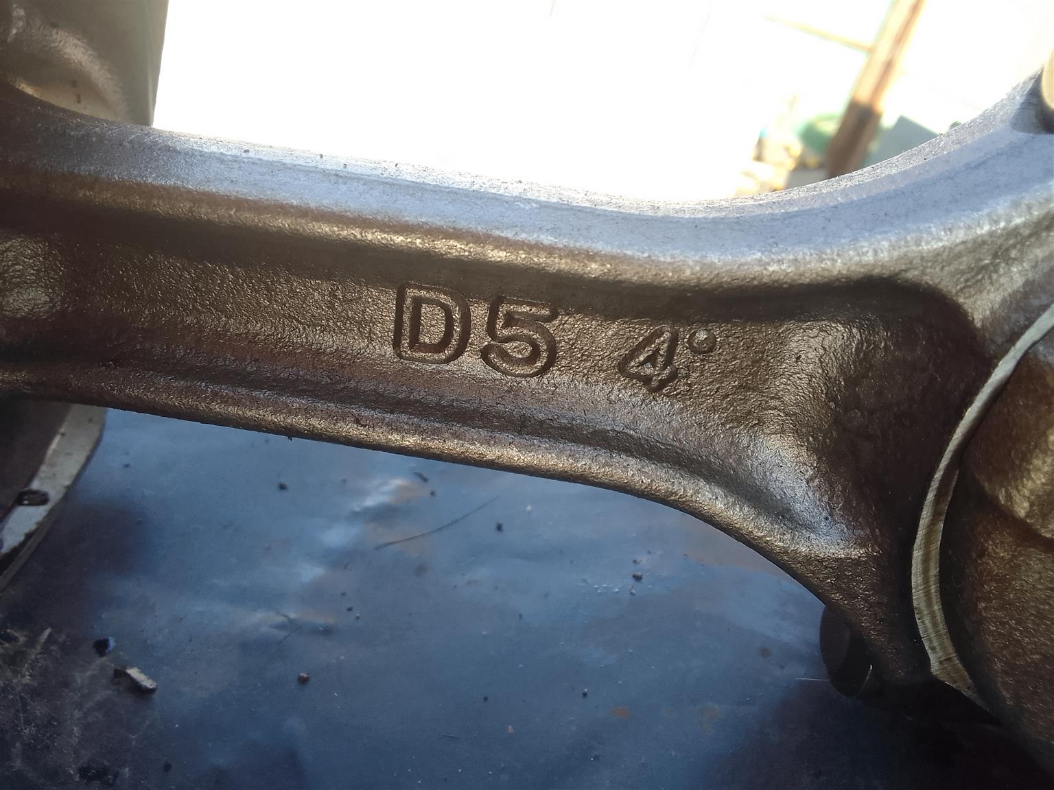 MITSUBISHI Triton / Pajeroo crankshaft set - Private Seller MITSUBISHI Triton / Pajeroo crankshaft set - Private Seller