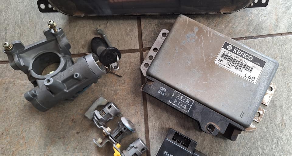 1999 Hyundai Accent 1.5 Lockset - Private Seller 1999 Hyundai Accent 1.5 Lockset - Private Seller