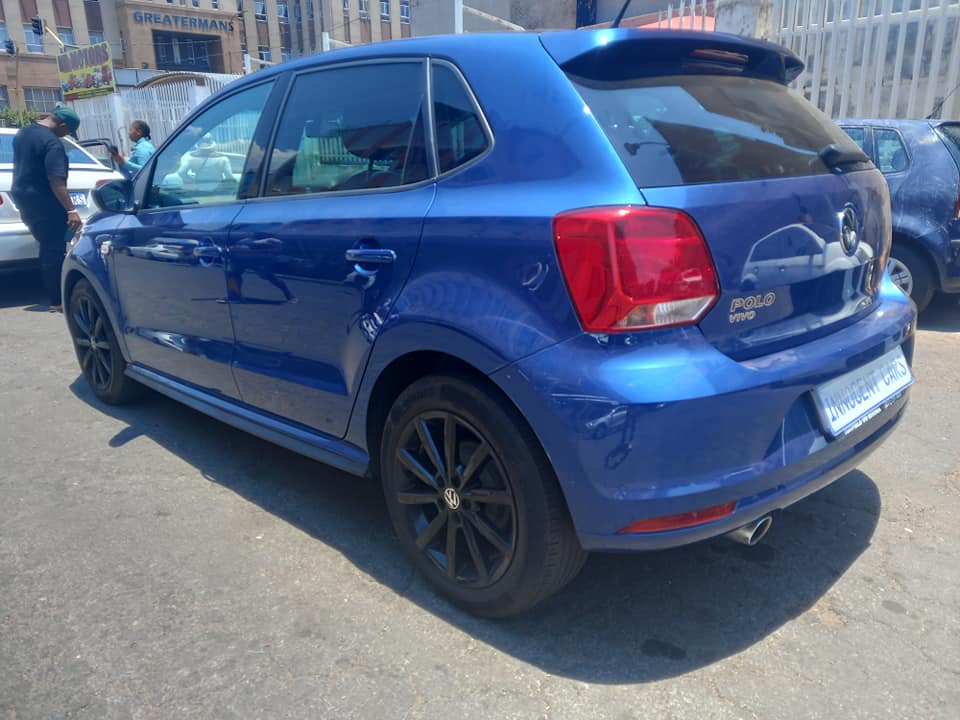 2023 VW POLO VIVO 1.0 COMFORTLINE PETROL HATCHBACK, MANUAL,, BLUE COLOUR, MILEAGE 83000KM