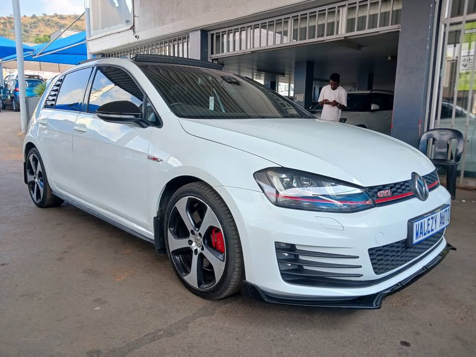 2015 VW GOLF 7 GTI 2.0 Transmission: Automatic Mileage: 76000km Fueltype: Petrol White