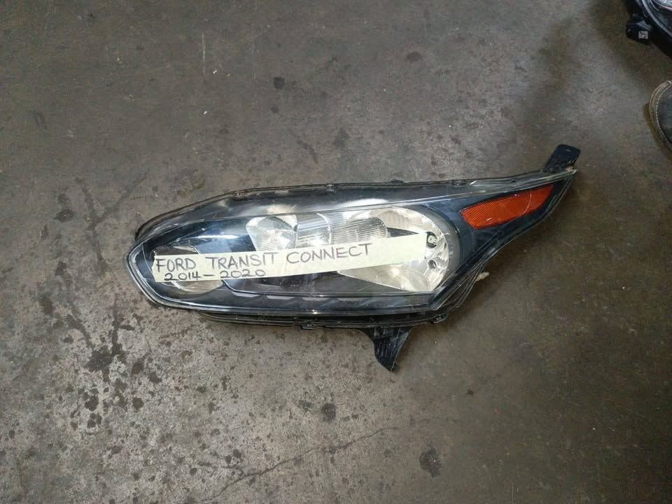 Ford Transit Connet 2014-2020 Headlight - Private Seller Ford Transit Connet 2014-2020 Headlight - Private Seller