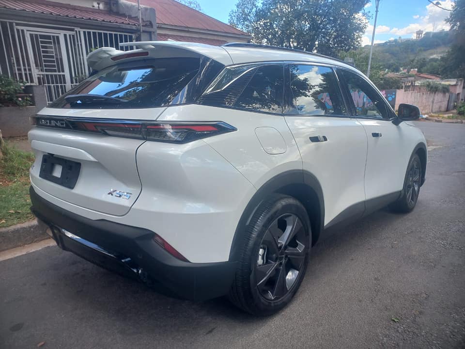 2023 BEIJING BAIC X55 1.5 PETROL, AUTOMATIC, WHITE COLOR, MILEAGE 17000KMS. SERVICE H