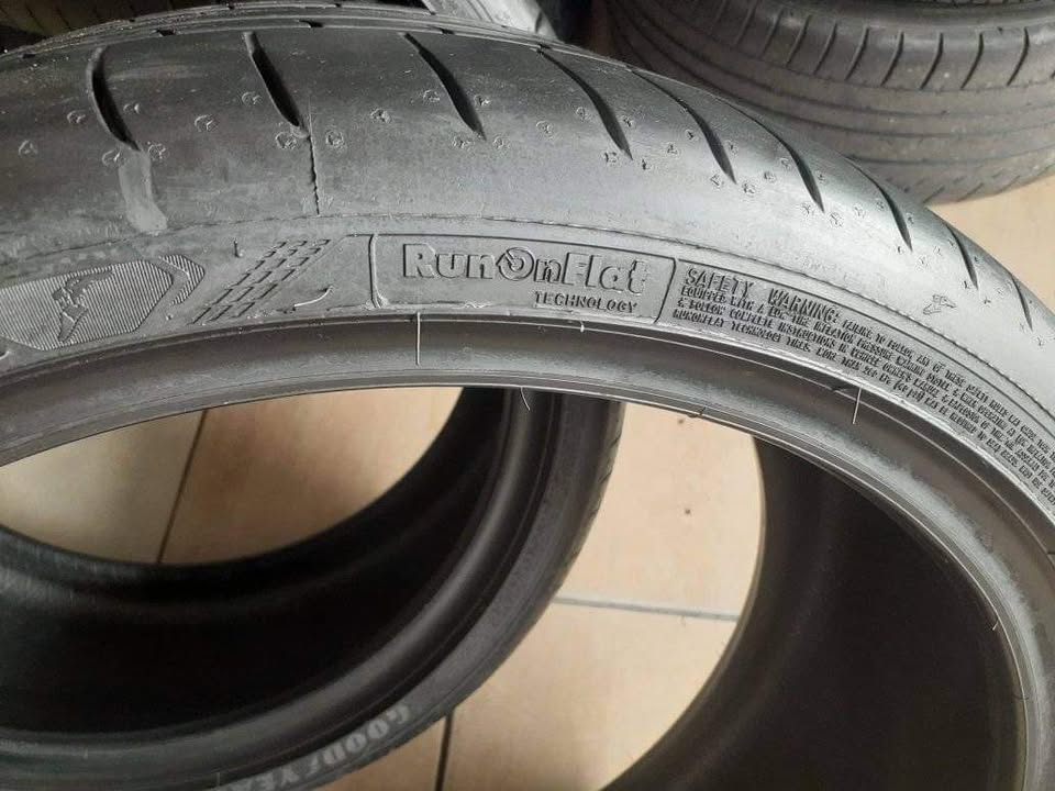 275/30/20 Good Year Run Flat Tyres for Sale. Contact