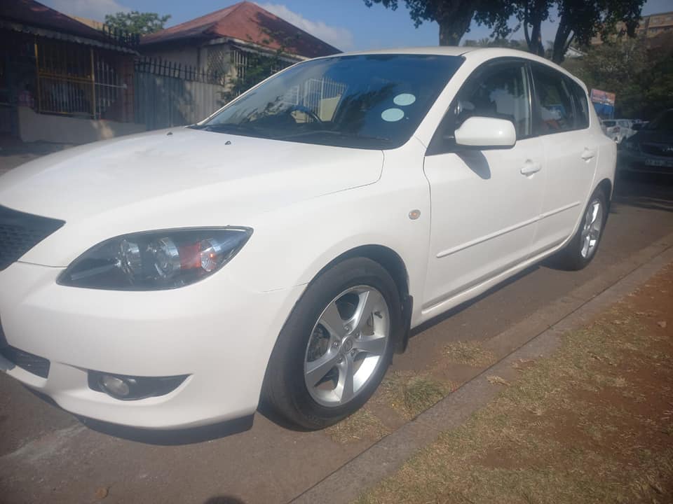 2006 MAZDA 3 1.6 PETROL, MANUAL, WHITE COLOR, MILEAGE 137000KMS