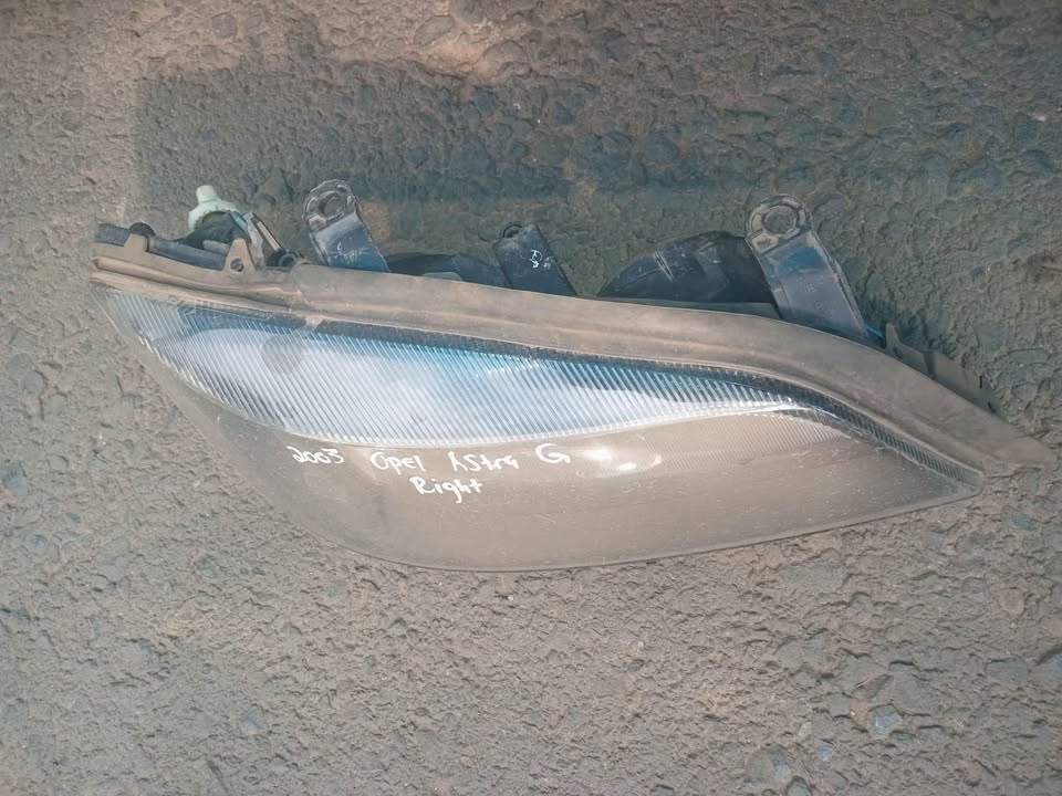 2003 opel Astra G right headlight for sale @ circle 7 used parts - Private Seller 2003 opel Astra G right headlight for sale @ circle 7 used parts - Private Seller