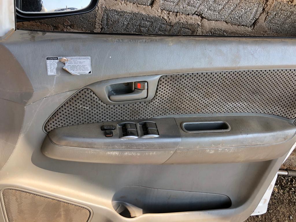 Toyota Hilux D4D left front door complete - Private Seller Toyota Hilux D4D left front door complete - Private Seller
