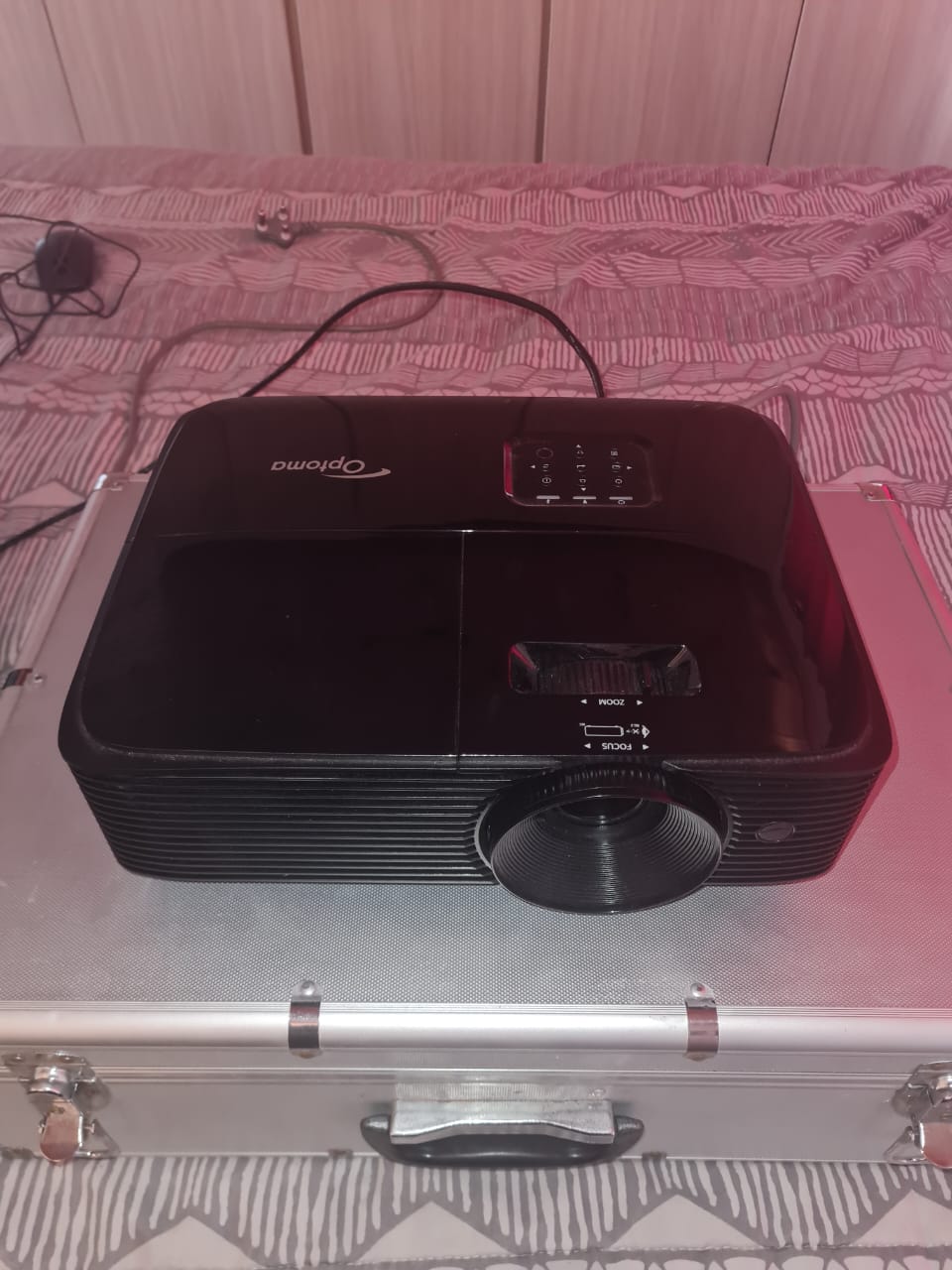 Optoma W335E DLP Projector - Excellent Condition - R4,900 Elevate your viewing