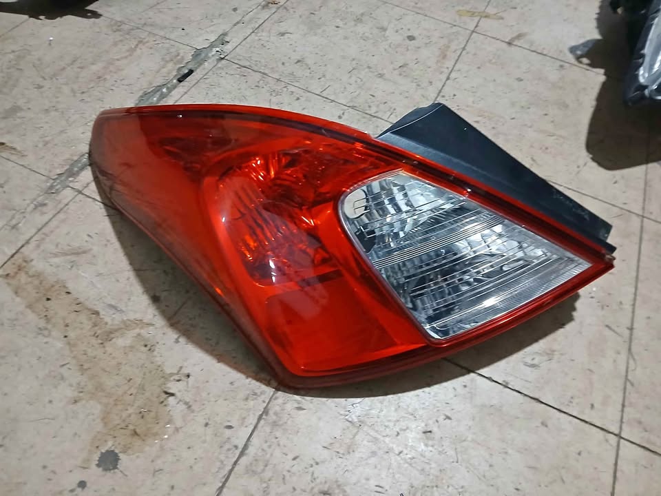 Nissan Almera taillight - Private Seller Nissan Almera taillight - Private Seller
