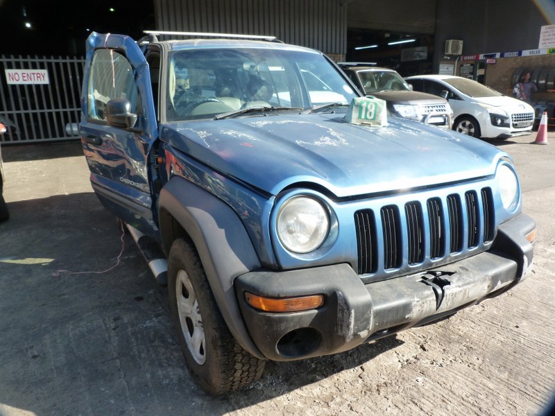Jeep Cherokee 2.4 Sport 4X4 Manual Blue - 2003 STRIPPING FOR SPARES - Private Seller Jeep Cherokee 2.4 Sport 4X4 Manual Blue - 2003 STRIPPING FOR SPARES - Private Seller
